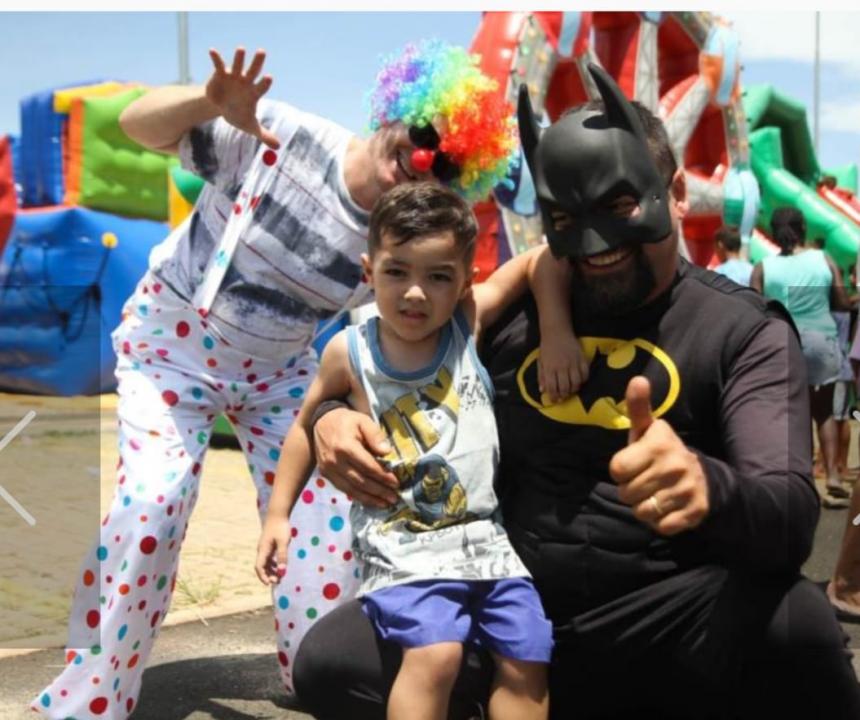 Foto 13 de 17 — Campanha do Grupo 'Por Mais Sorrisos' busca doações para realizar festa para crianças de Araraquara